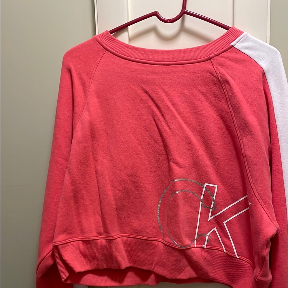 Calvin Klein Relaxed Pink and White 3/4 Sleeve Hoodie